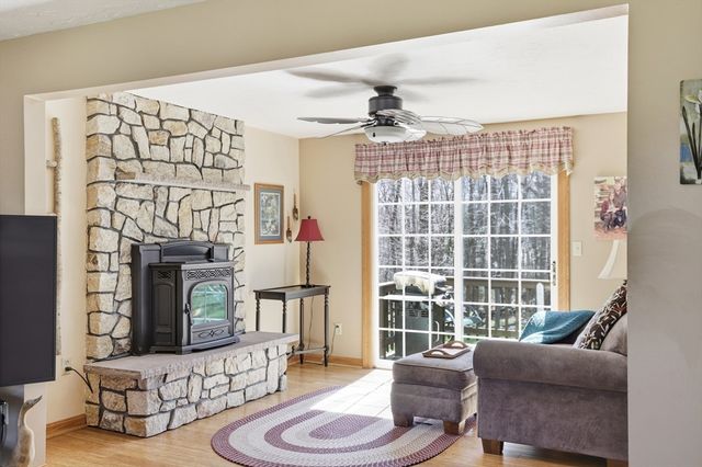 254 Handy St, Attleboro, MA 02702