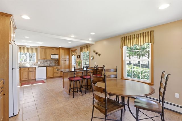 254 Handy St, Attleboro, MA 02702