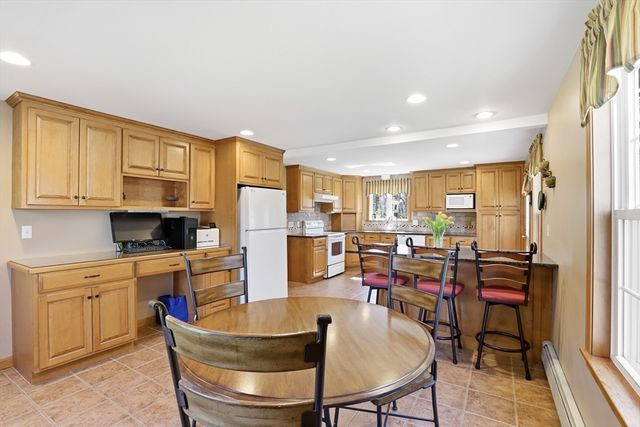 254 Handy St, Attleboro, MA 02702