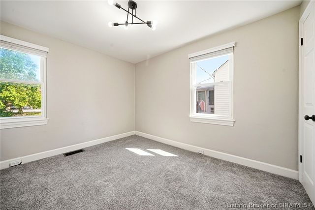 225 W Carter Avenue, Clarksville, IN 47129