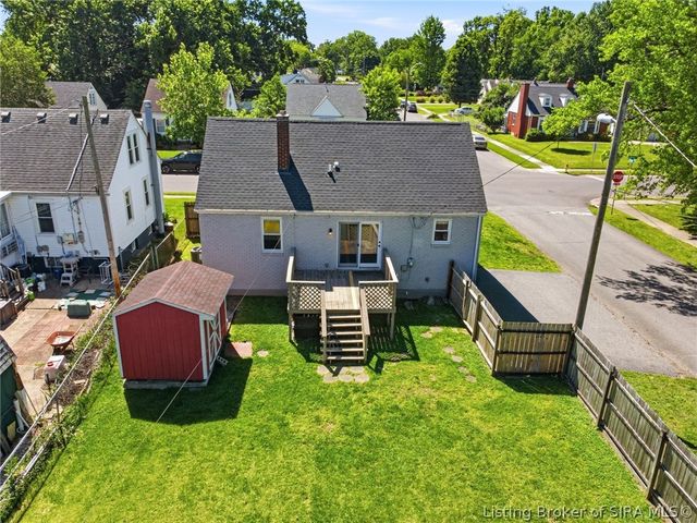 225 W Carter Avenue, Clarksville, IN 47129