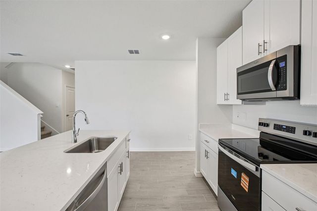 1822 COOLRIDGE PLACE, Zephyrhills, FL 33541