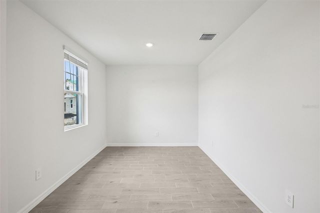 1822 COOLRIDGE PLACE, Zephyrhills, FL 33541