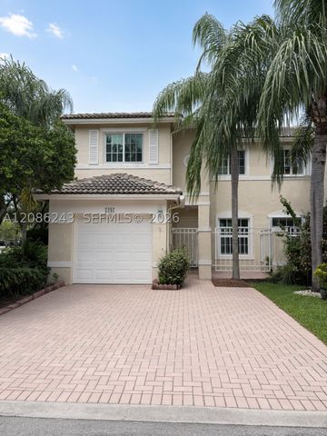 2297 NW 171st Ter, Pembroke Pines, FL 33028