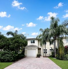 2297 NW 171st Ter, Pembroke Pines, FL 33028