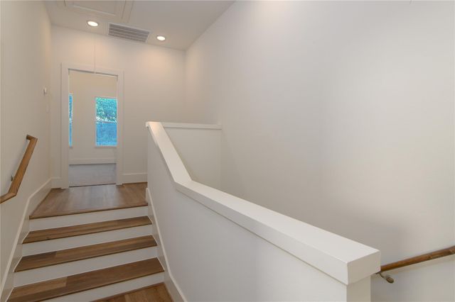 879 Rachel Street B, Houston, TX 77091
