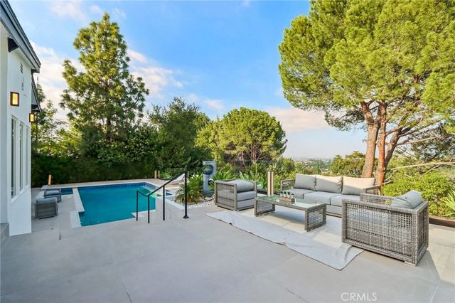 4140 Aleman Drive, Tarzana, CA 91356