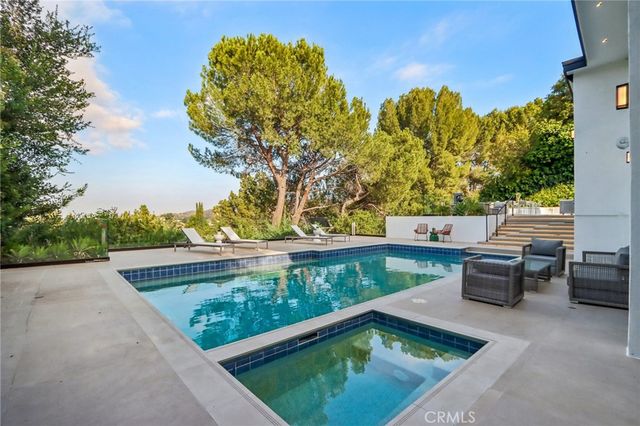 4140 Aleman Drive, Tarzana, CA 91356