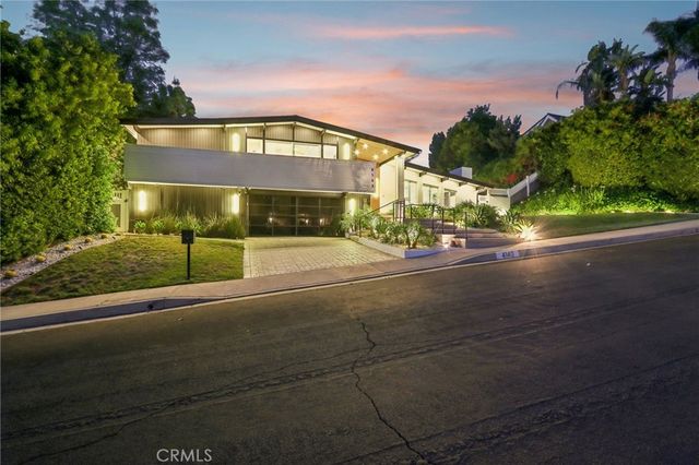 4140 Aleman Drive, Tarzana, CA 91356