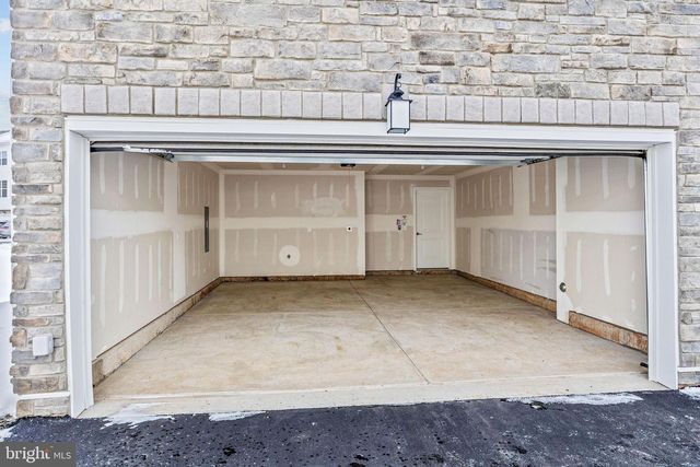 137 ADA HIGHTOWER AVE, Pennington, NJ 08534