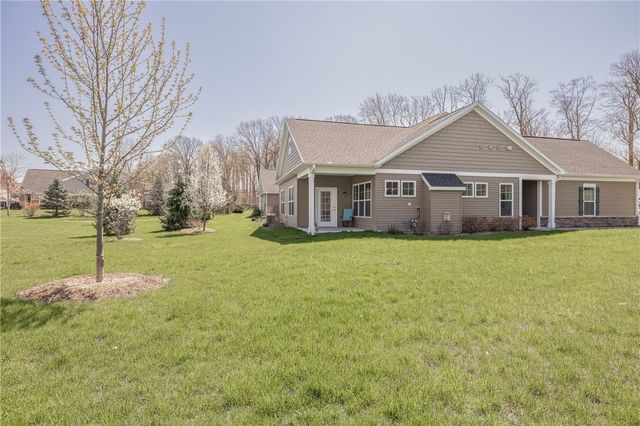 801 Rivers Run, Henrietta, NY 14623