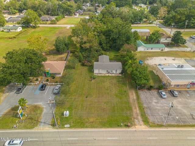 11038 Lamey Bridge Road, D'iberville, MS 39540