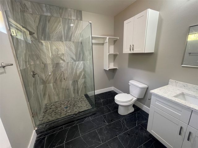 4311 Mountain Hollow Drive, Granbury, TX 76048