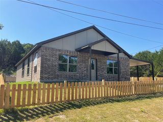 4311 Mountain Hollow Drive, Granbury, TX 76048