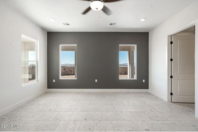 816 Fairford Place, Horizon City, TX 79928