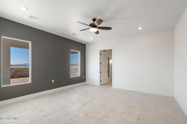 816 Fairford Place, Horizon City, TX 79928