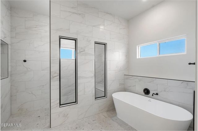 816 Fairford Place, Horizon City, TX 79928