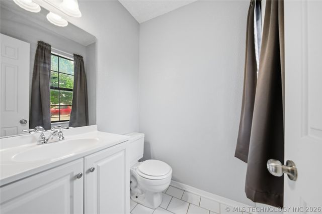 5405 S Lions Avenue, Broken Arrow, OK 74011