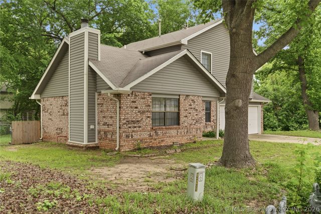 5405 S Lions Avenue, Broken Arrow, OK 74011