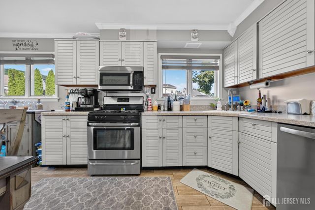 5 Jupiter Court, Old Bridge, NJ 08879