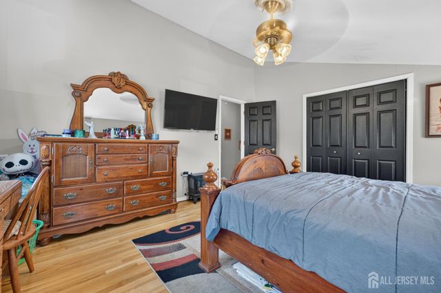 5 Jupiter Court, Old Bridge, NJ 08879