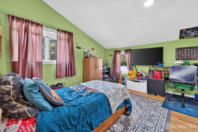 5 Jupiter Court, Old Bridge, NJ 08879