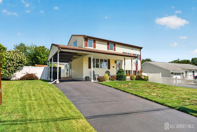 5 Jupiter Court, Old Bridge, NJ 08879
