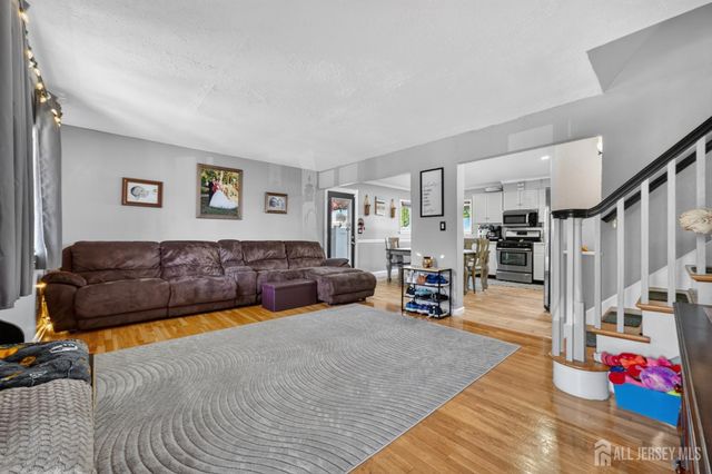 5 Jupiter Court, Old Bridge, NJ 08879