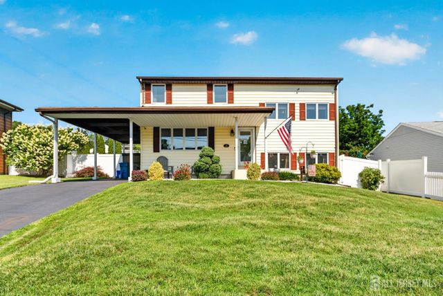 5 Jupiter Court, Old Bridge, NJ 08879
