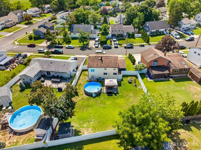 5 Jupiter Court, Old Bridge, NJ 08879