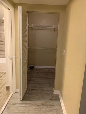 6572 W Sample Rd 6572, Coral Springs, FL 33067