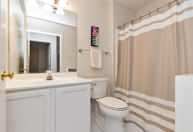 10500 Meredith Drive 3, Urbandale, IA 50322