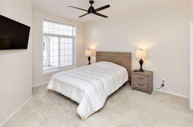 10500 Meredith Drive 3, Urbandale, IA 50322