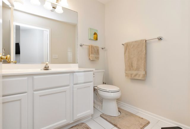 10500 Meredith Drive 3, Urbandale, IA 50322