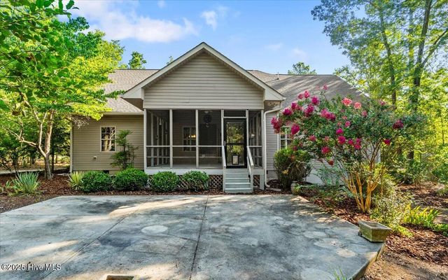 3 Cordelia Way, Vass, NC 28394