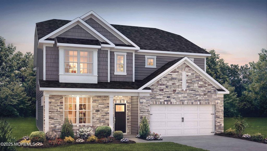 8 E Garfield Avenue, Atlantic Highlands, NJ 07716