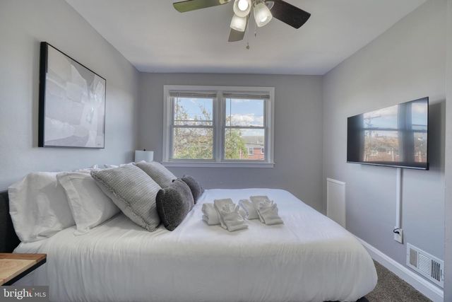 2124 REDTHORN RD, Baltimore, MD 21220