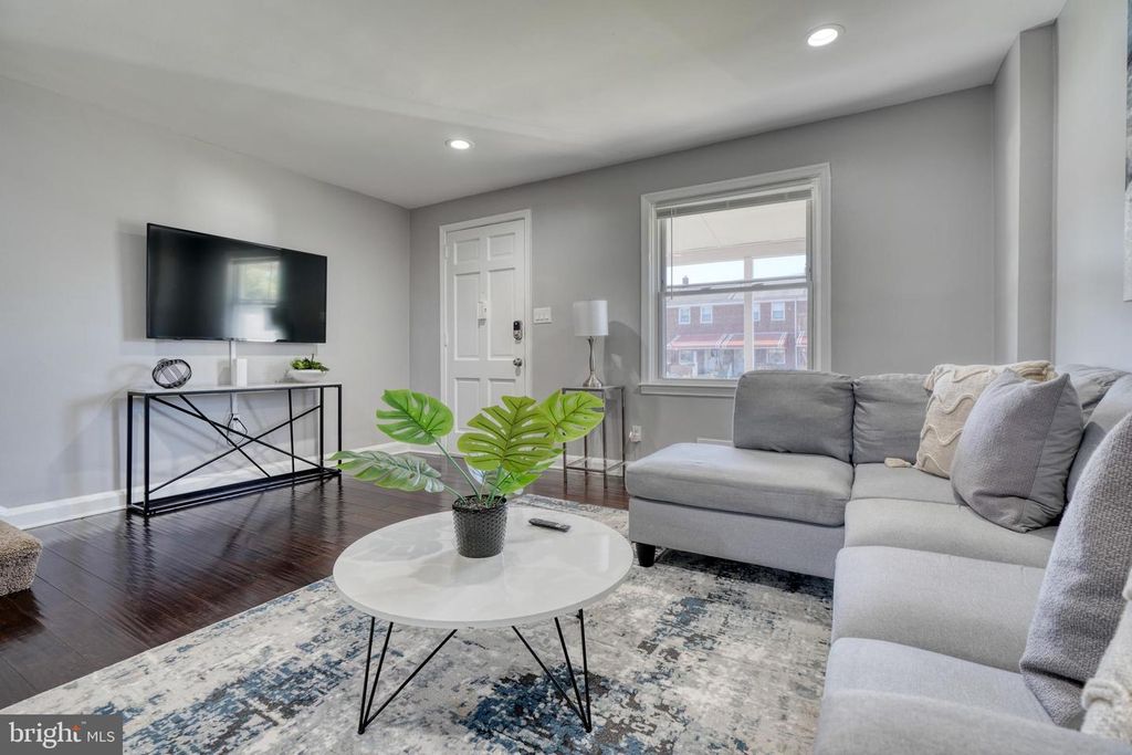 2124 REDTHORN RD, Baltimore, MD 21220