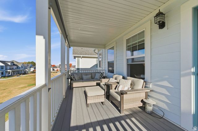 1038 S OLD TOWNE RD, Layton, UT 84041