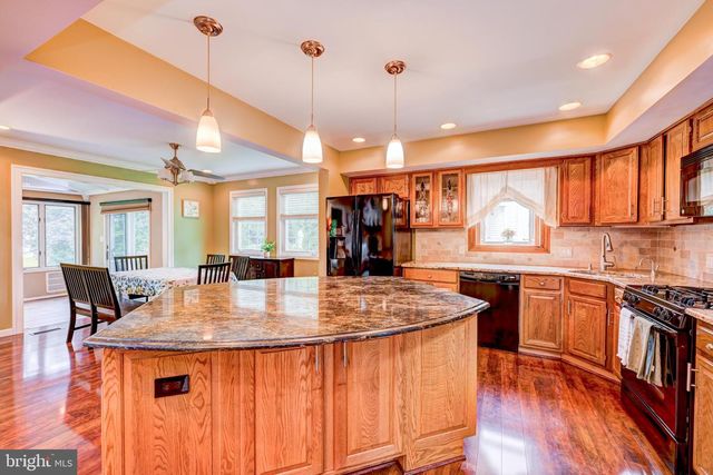 1006 MANOR LANE, Langhorne, PA 19053