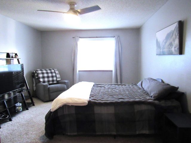 13497 Carmody Drive, Eden Prairie, MN 55344