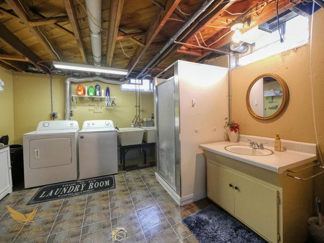 21114 Danbury Street, Clinton Twp, MI 48035