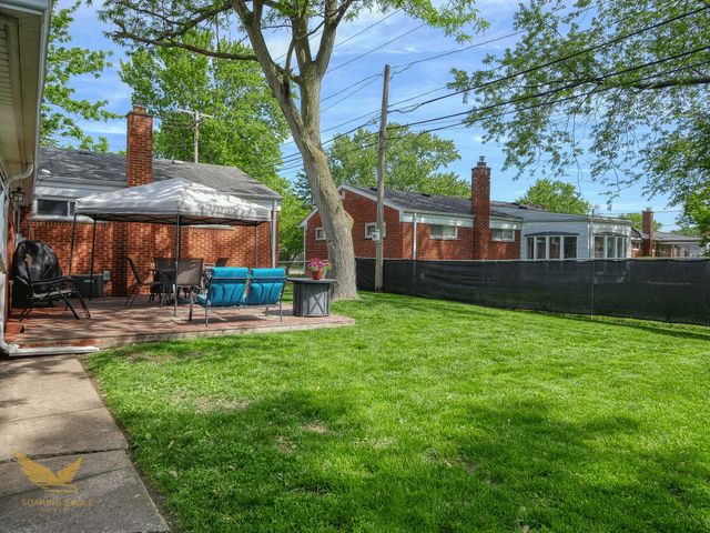 21114 Danbury Street, Clinton Twp, MI 48035
