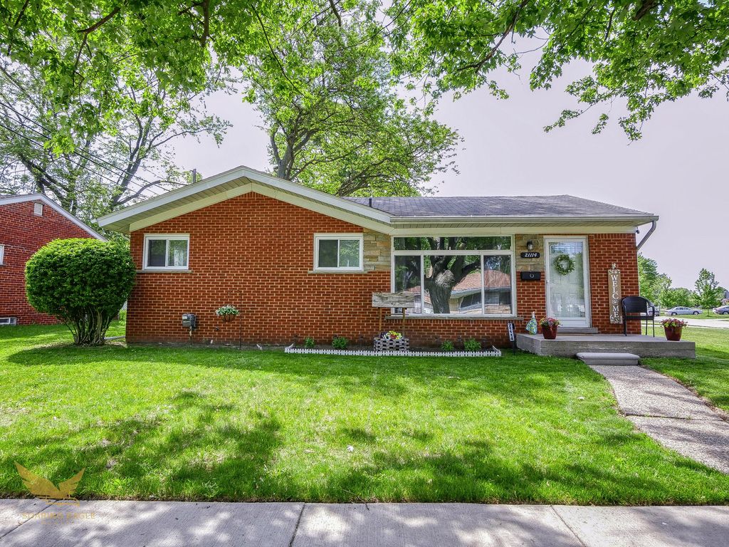 21114 Danbury Street, Clinton Twp, MI 48035