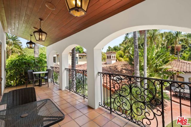1203 Park Way, Beverly Hills, CA 90210