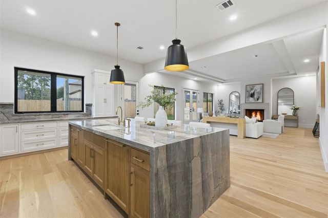 316 W 30th Street, Houston, TX 77018