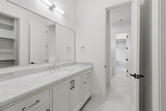 316 W 30th Street, Houston, TX 77018