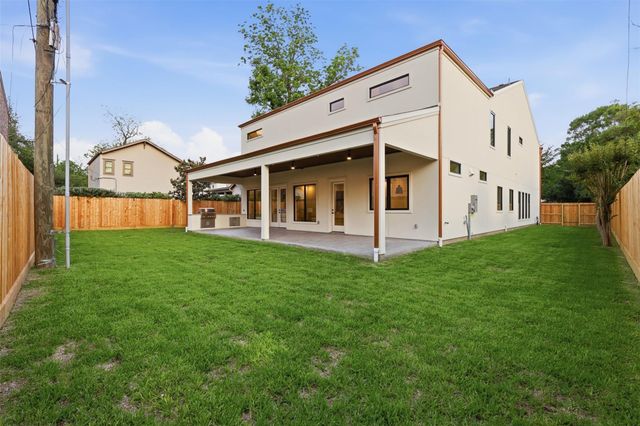 316 W 30th Street, Houston, TX 77018