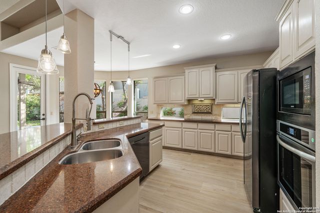 23007 Osprey Ridge, San Antonio, TX 78260