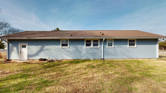 291 Old Waldron Rd, La Vergne, TN 37086